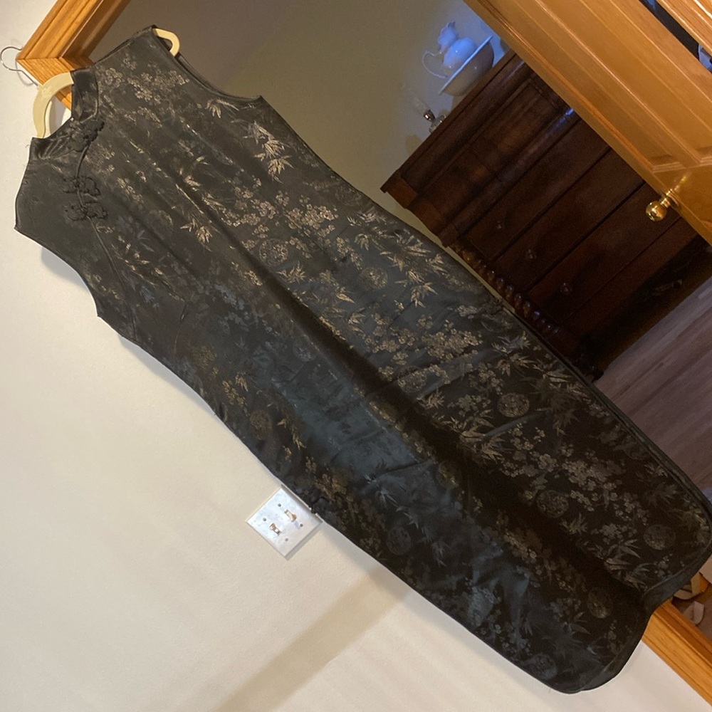 !! Price Drop !!!  Great Deal Asian Brocade Evening Event Dress Beautiful